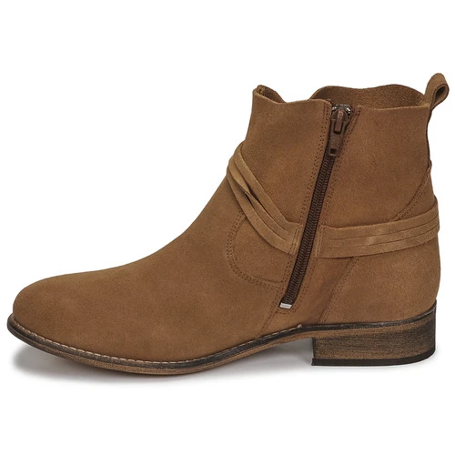 Betty London - NENESS - Image 4