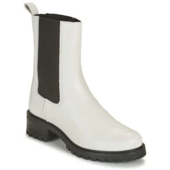 Betty London - OLANDI