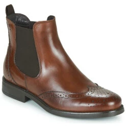 Betty London - JOSTA