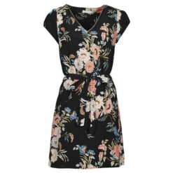 Betty London - OWAKA