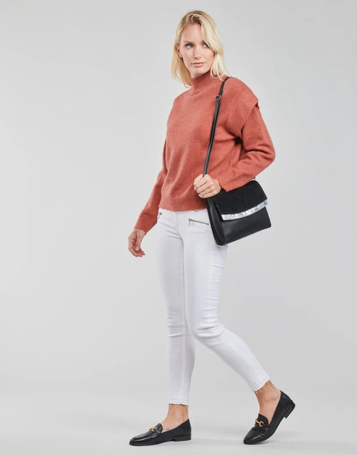 Betty London - PARIVA - Image 3