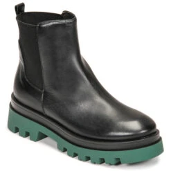 Betty London - GINGER