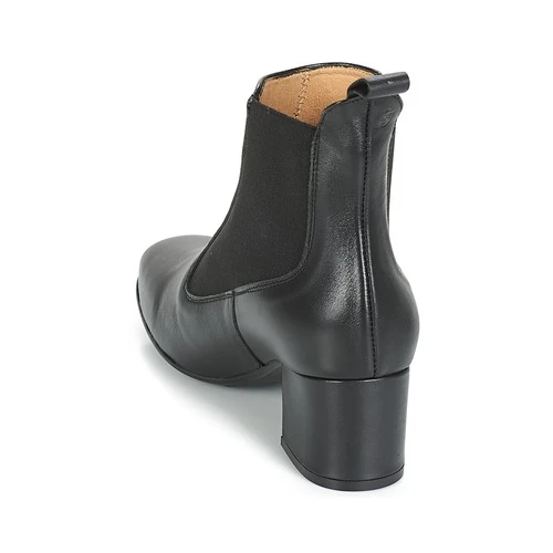 Betty London - JUSSIVA - Image 5